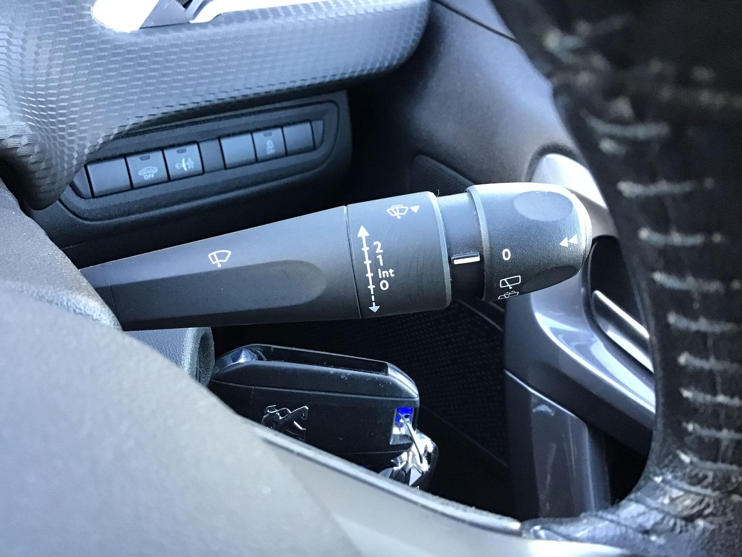 Used Peugeot 2008 2017 for sale - 76179334: Photo 16