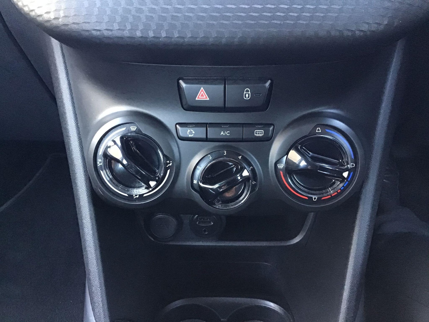 Used Peugeot 2008 2017 for sale - 76179334: Photo 19