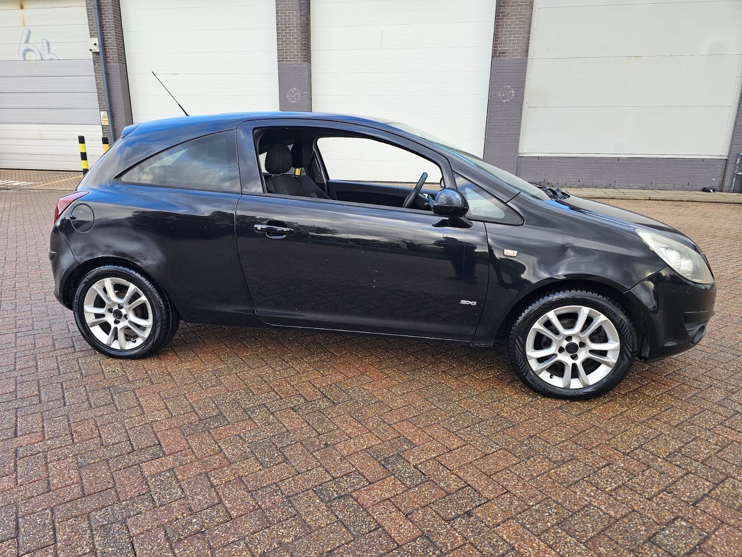 Used Vauxhall Corsa 2009 for sale - 76377152: Photo 9