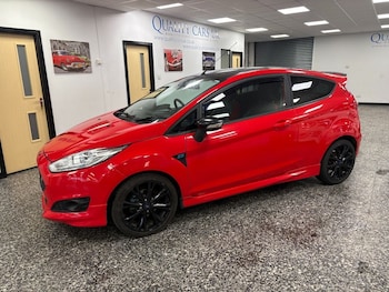 Used Ford Fiesta 2015 for sale - 77654884: Photo