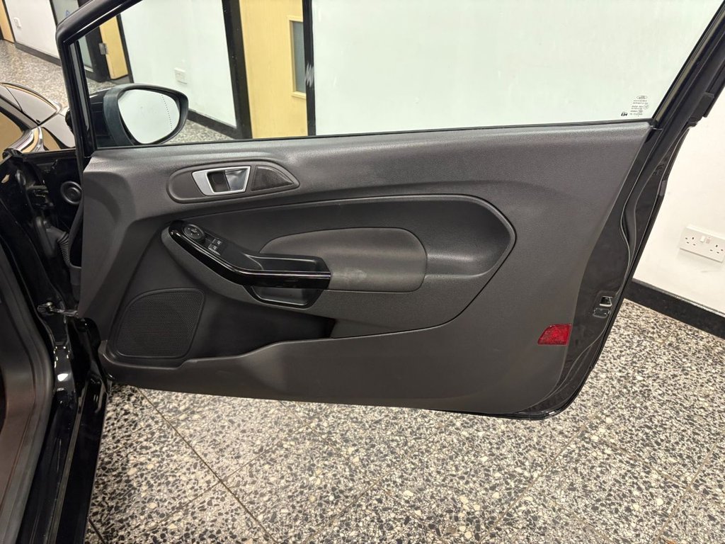 Used Ford Fiesta 2017 for sale - 76482029: Photo 28