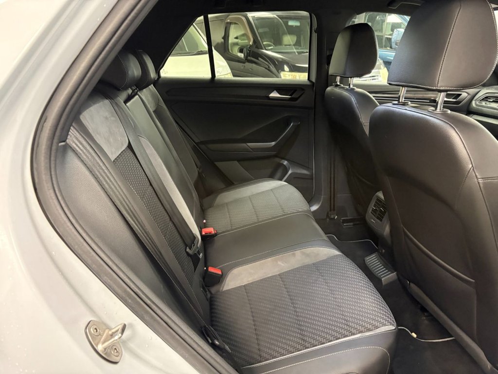 Used Volkswagen T-Roc 2018 for sale - 78134479: Photo 14