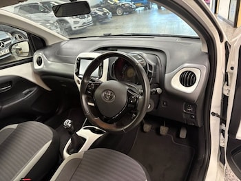 Used Toyota AYGO 2019 for sale - 78828399: Photo