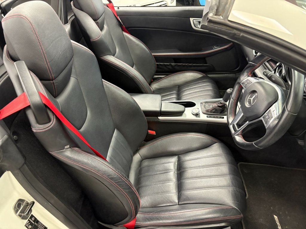 Used Mercedes-Benz SLK 2013 for sale - 77236681: Photo 32