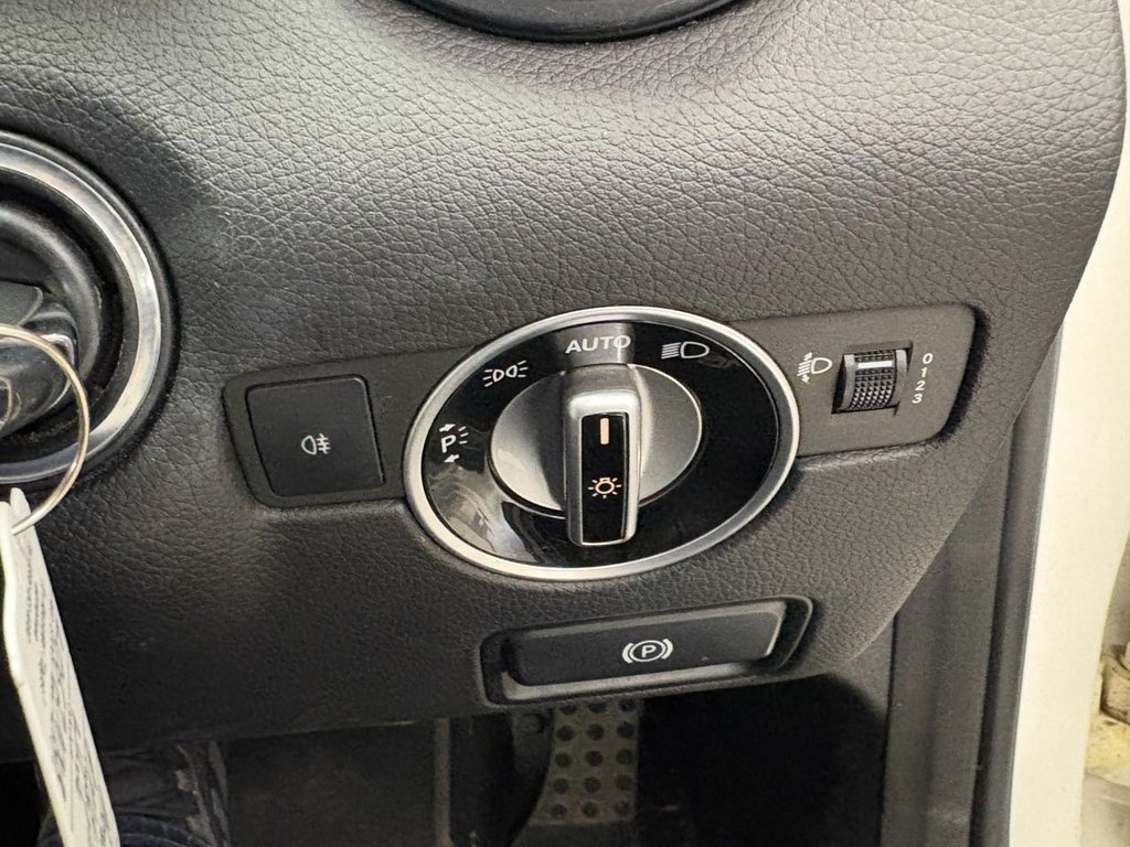 Used Mercedes-Benz SLK 2013 for sale - 77236681: Photo 39