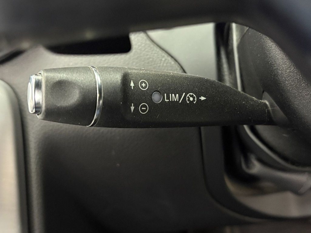 Used Mercedes-Benz SLK 2013 for sale - 77236681: Photo 41