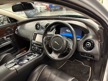 Used Jaguar XJ 2012 for sale - 76018913: Photo