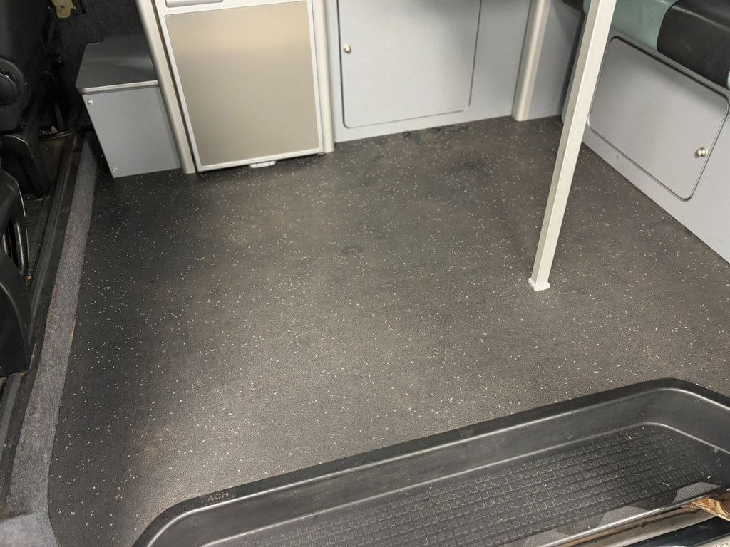 Used Volkswagen Campervan 1998 for sale - 76570192: Photo 7