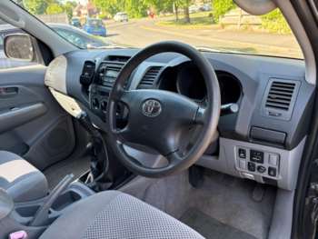 Used Toyota Hilux 2008 for sale - 74784456: Photo