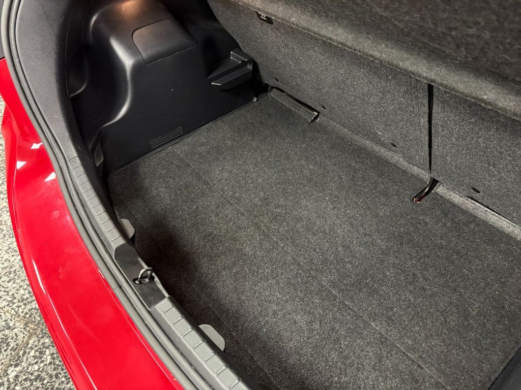 Used Toyota Yaris 2018 for sale - 76009638: Photo 14