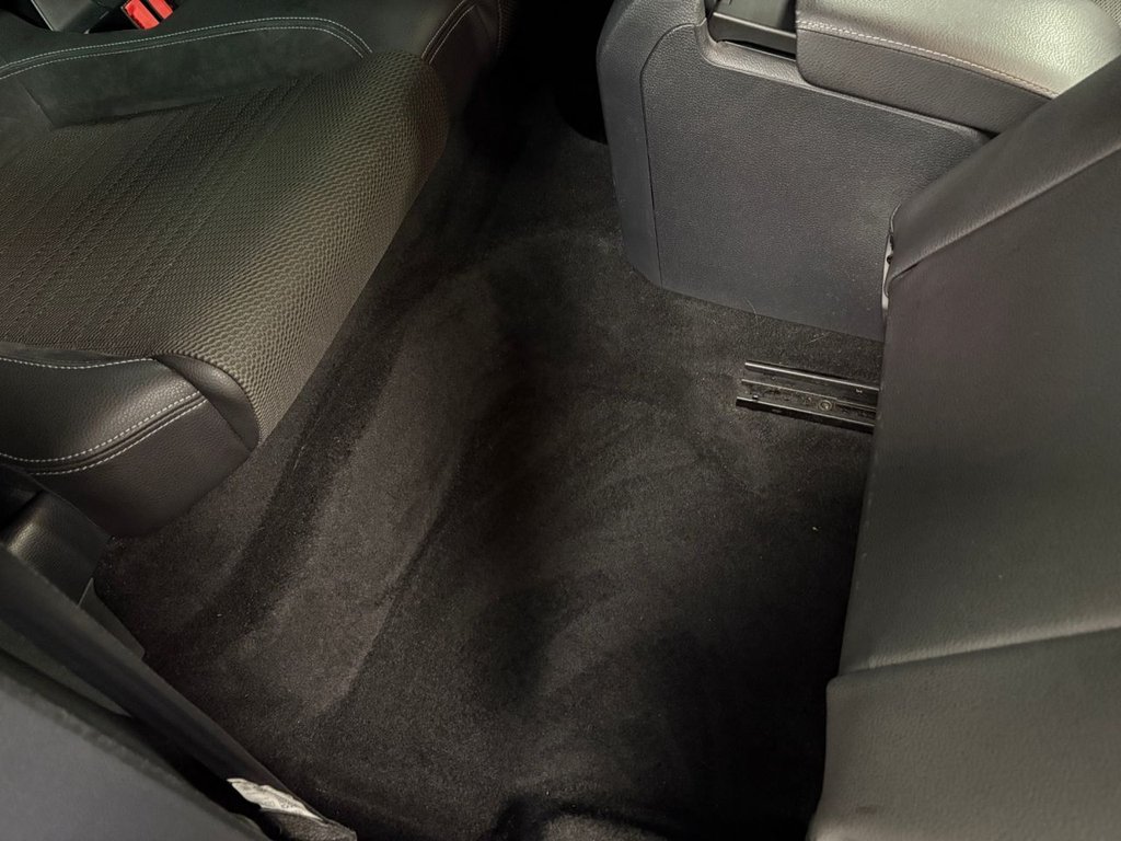 Used Volkswagen Scirocco 2015 for sale - 76797810: Photo 24