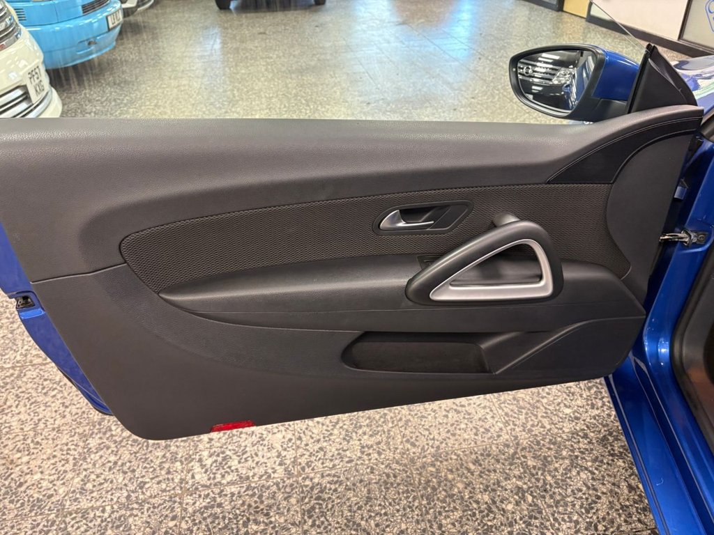 Used Volkswagen Scirocco 2015 for sale - 76797810: Photo 34