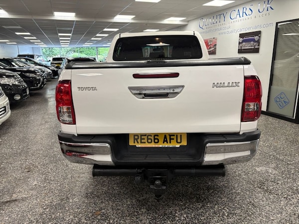 Used Toyota Hilux 2016 for sale - 75286651: Photo 5