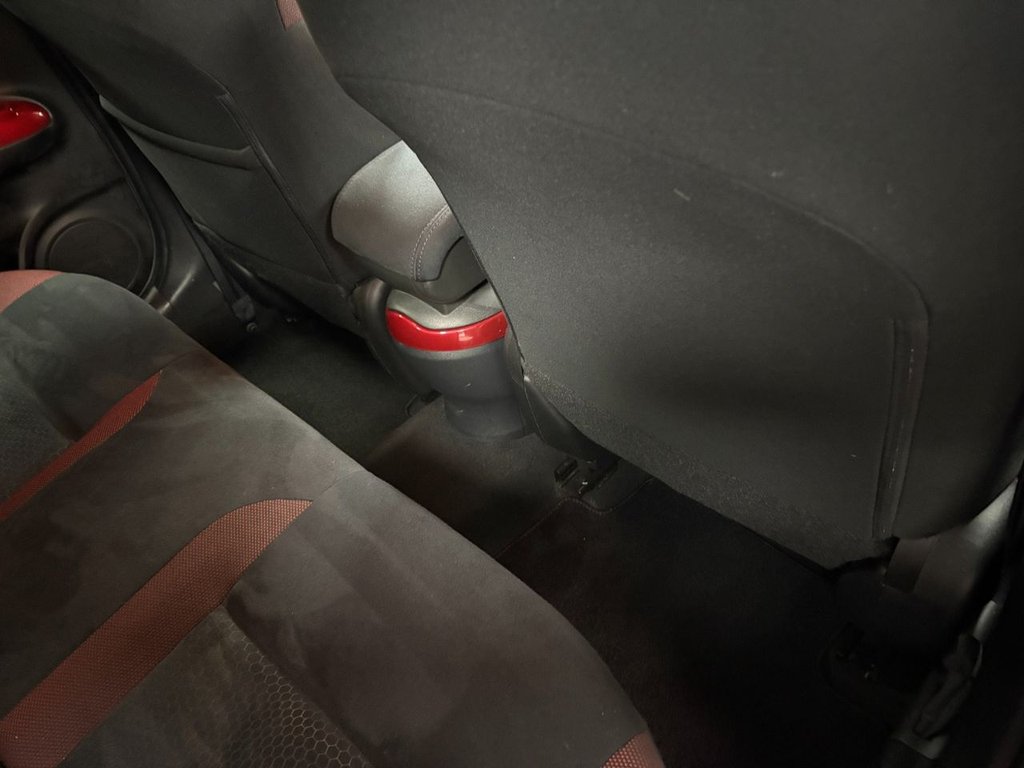 Used Nissan Juke 2015 for sale - 76841359: Photo 21