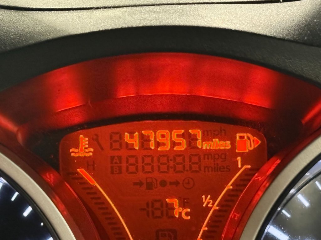 Used Nissan Juke 2015 for sale - 76841359: Photo 37