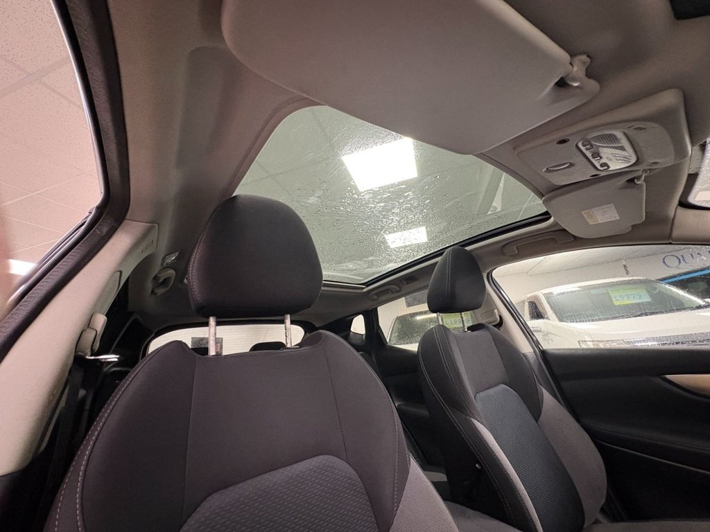 Used Nissan Qashqai 2018 for sale - 77703649: Photo 17