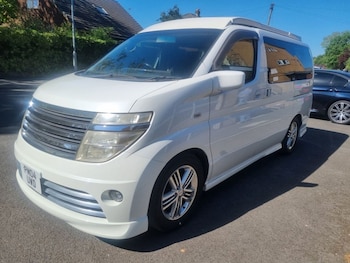 Used Nissan Elgrand 2004 for sale - 74784873: Photo