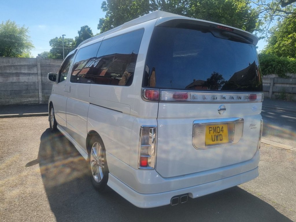 Used Nissan Elgrand 2004 for sale - 74784873: Photo 6