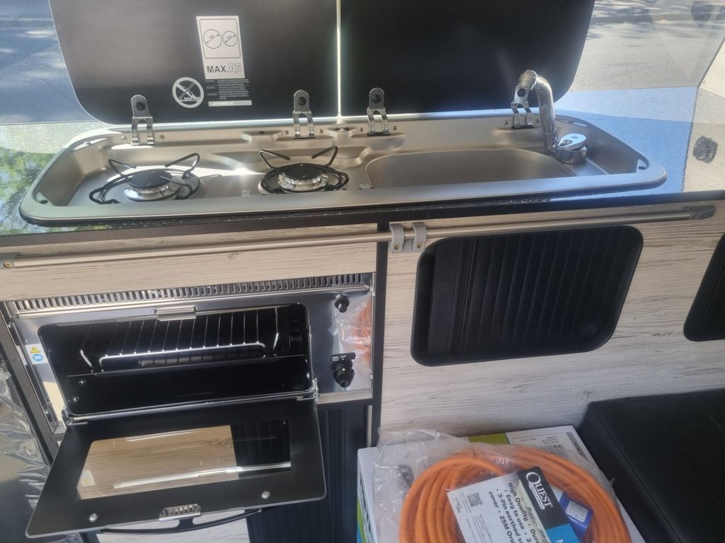 Used Nissan Elgrand 2004 for sale - 74784873: Photo 8