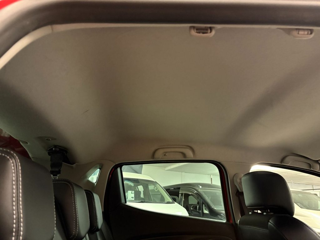 Used Renault Clio 2018 for sale - 76313272: Photo 24