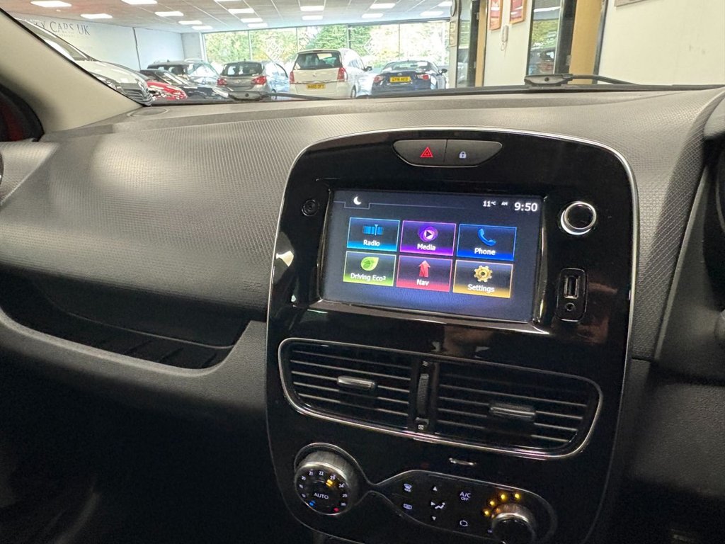 Used Renault Clio 2018 for sale - 76313272: Photo 33