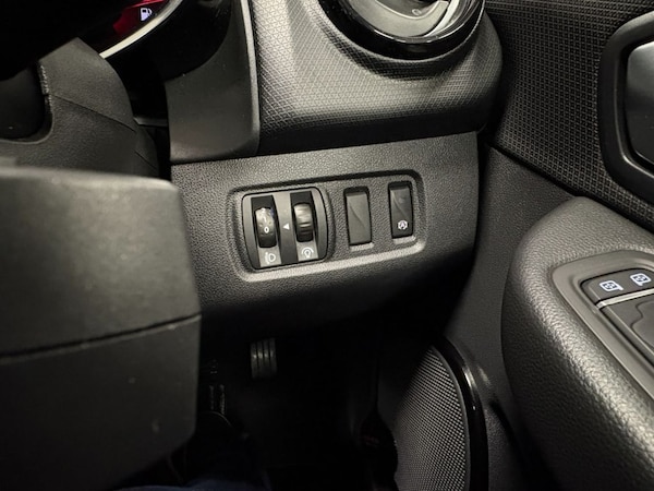 Used Renault Clio 2018 for sale - 76313272: Photo 44