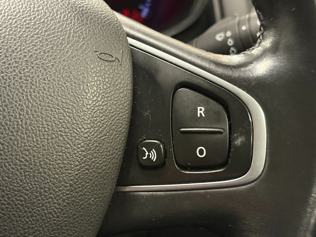 Used Renault Clio 2018 for sale - 76313272: Photo 47