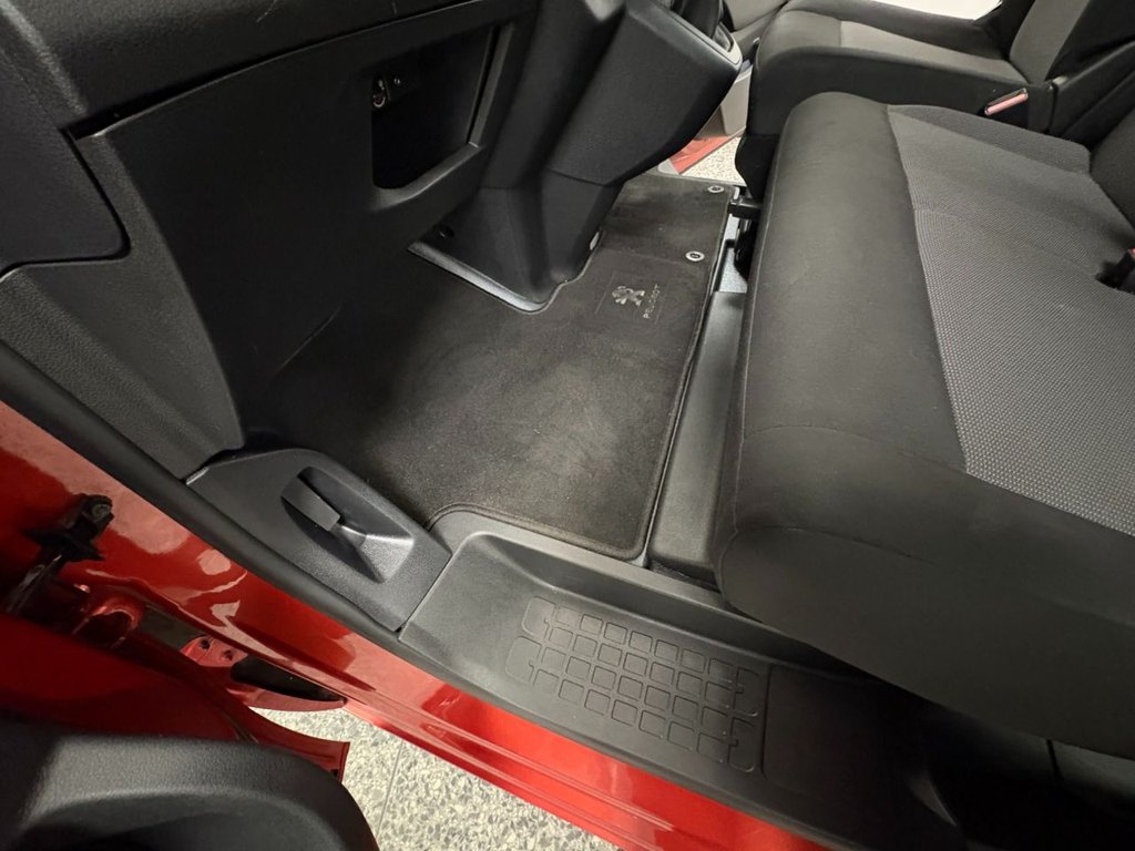 Used Peugeot Traveller 2018 for sale - 77227369: Photo 38