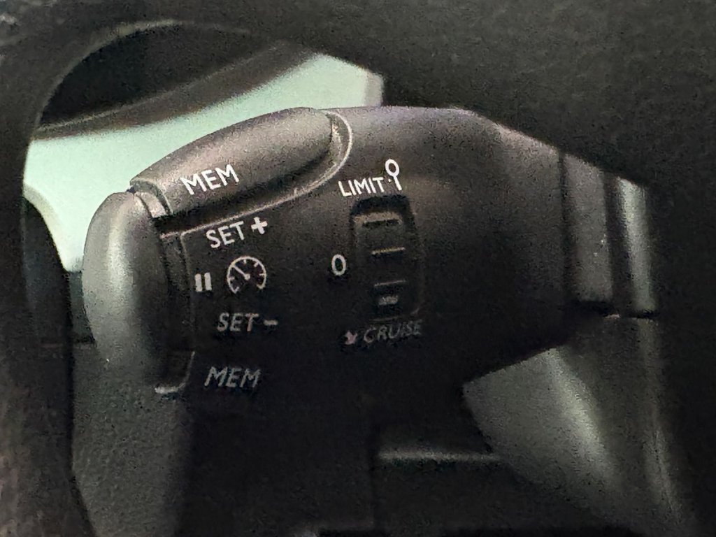 Used Peugeot Traveller 2018 for sale - 77227369: Photo 48