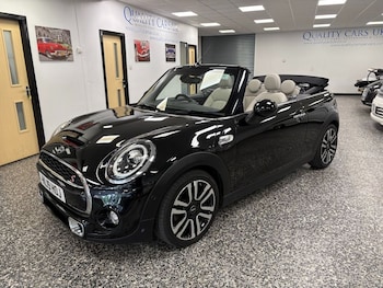 Used MINI Convertible 2019 for sale - 79450327: Photo