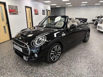 Used MINI Convertible 2019 for sale - 79450327: Photo