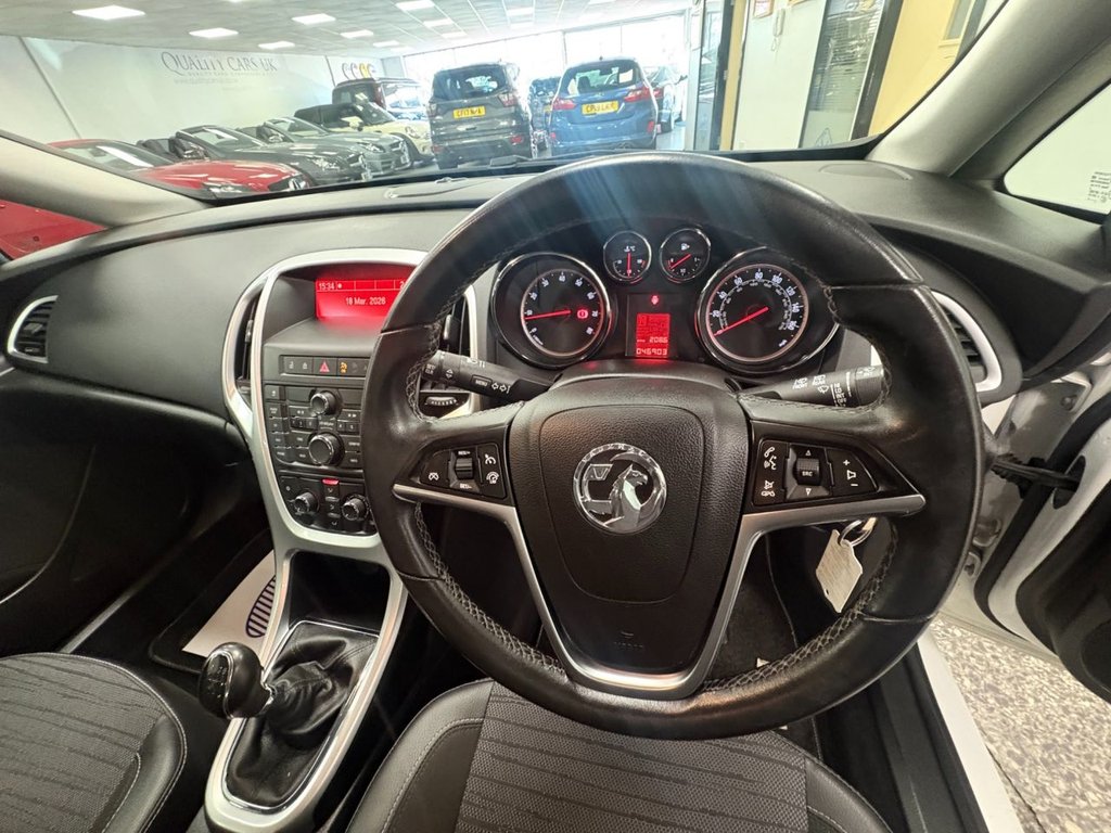 Used Vauxhall Astra 2015 for sale - 77967143: Photo 33