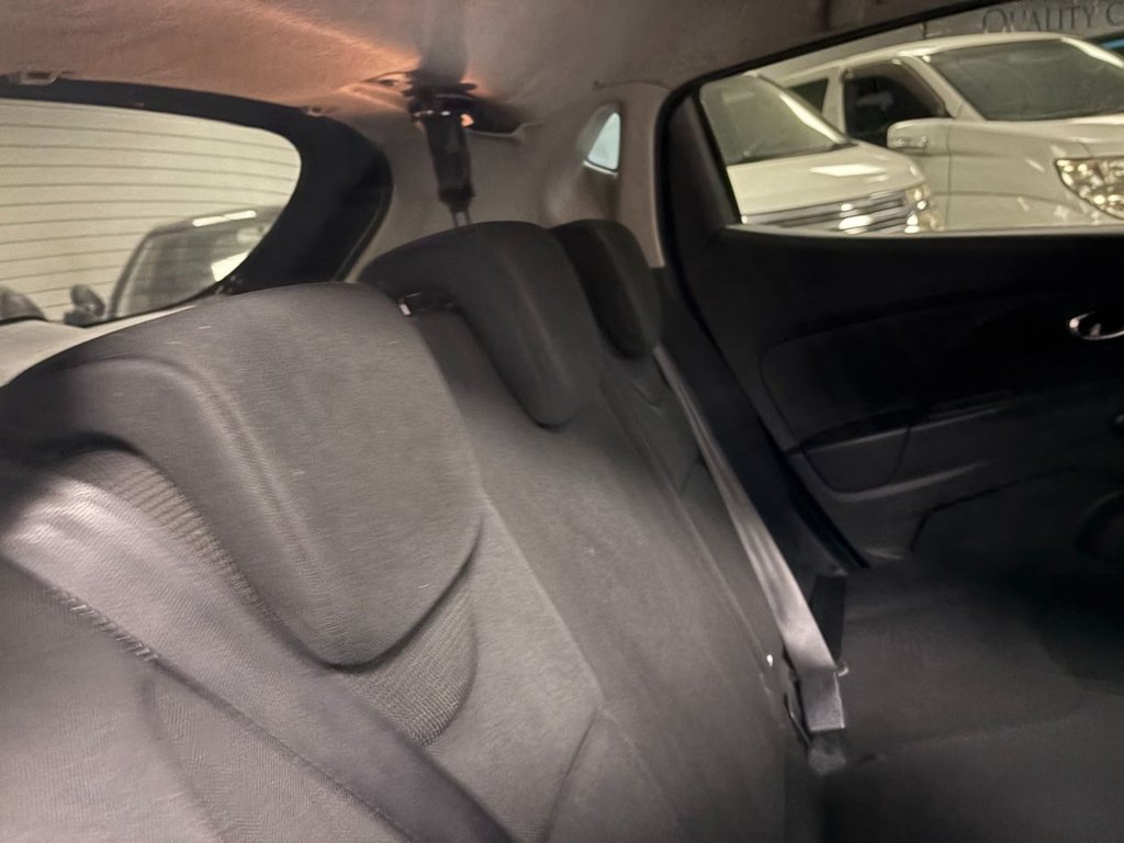 Used Renault Clio 2013 for sale - 77583154: Photo 17