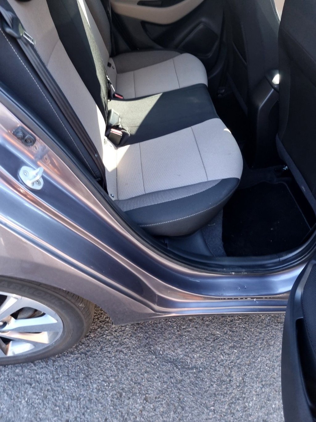 Used Hyundai i20 2015 for sale - 78030122: Photo 9