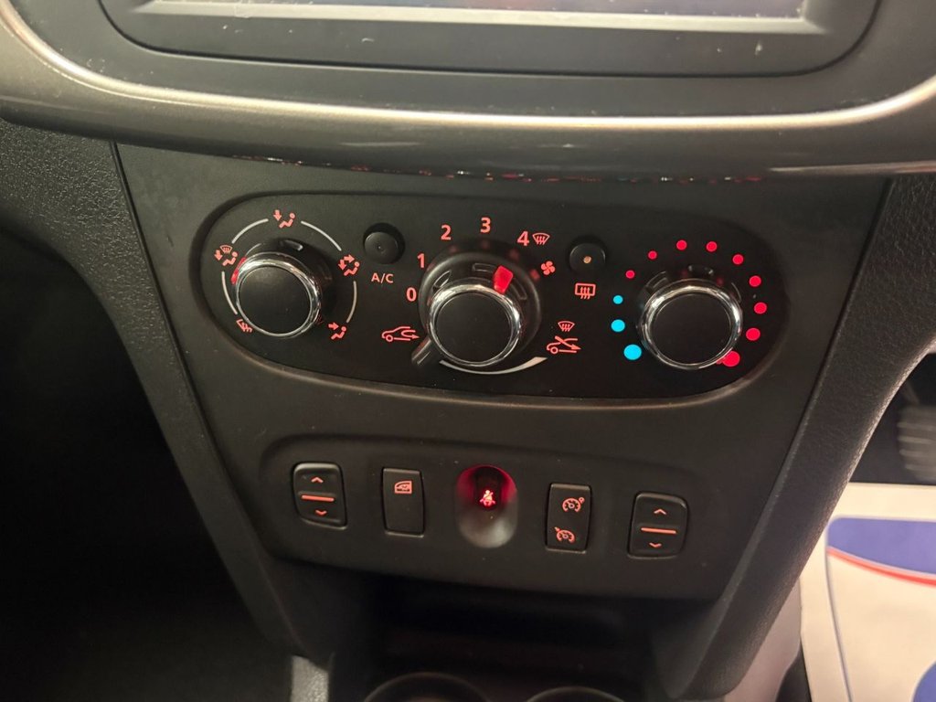 Used Dacia Sandero Stepway 2016 for sale - 77287870: Photo 12