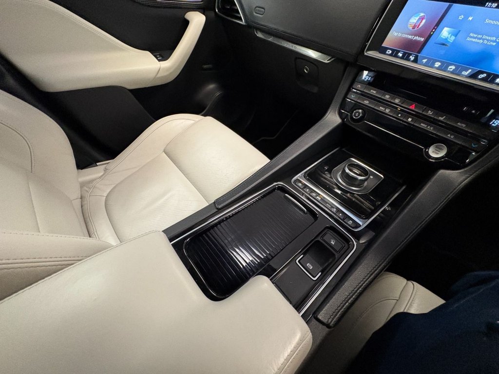 Used Jaguar F-Pace 2016 for sale - 76313058: Photo 11
