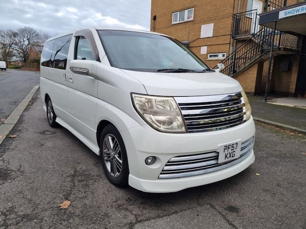 Used Nissan Elgrand 2008 for sale - 74783972: Photo 1