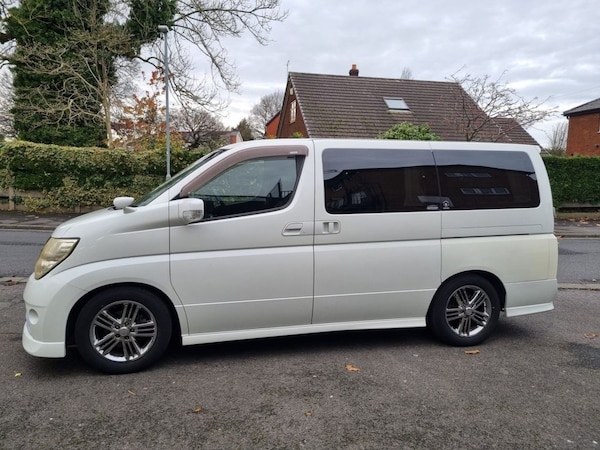 Used Nissan Elgrand 2008 for sale - 74783972: Photo 4