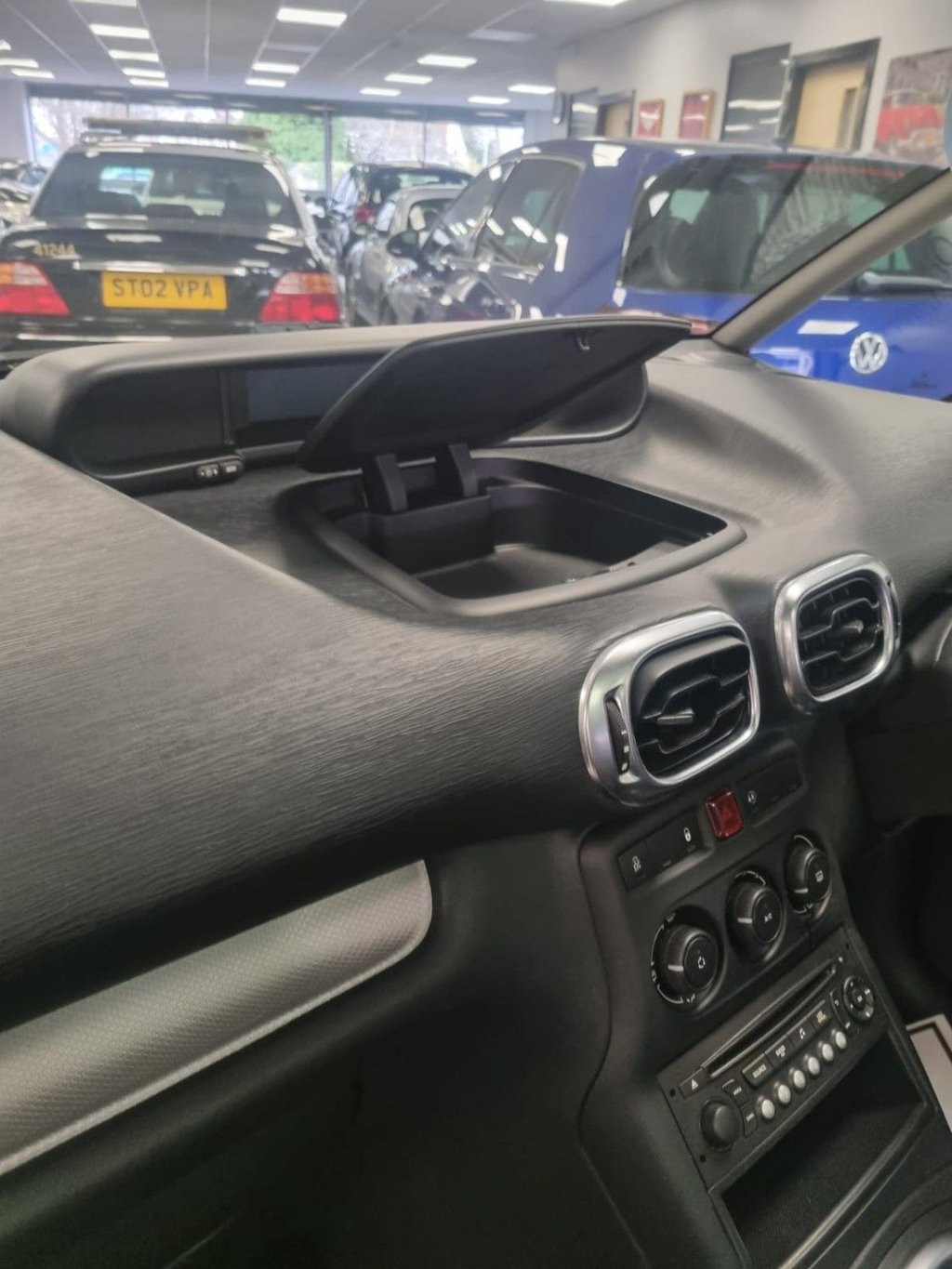 Used Citroen C3 Picasso 2015 for sale - 78123961: Photo 9