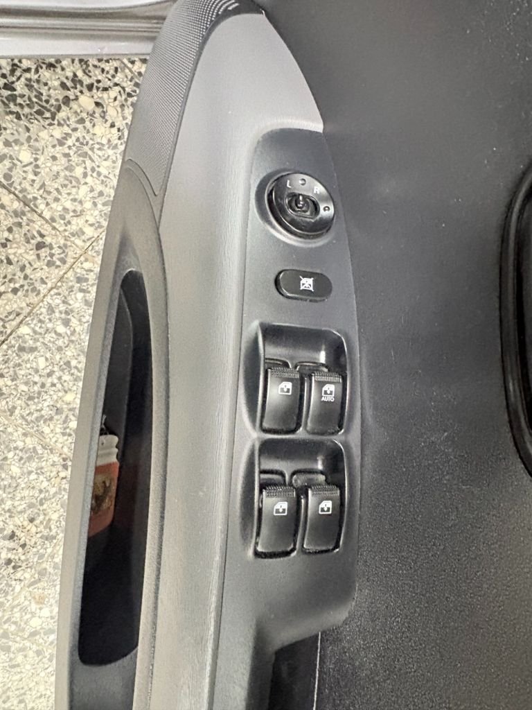 Used Hyundai i10 2013 for sale - 77703927: Photo 34