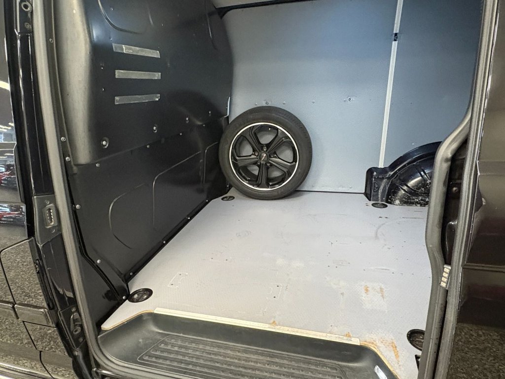 Used Volkswagen Transporter 2021 for sale - 77703829: Photo 30