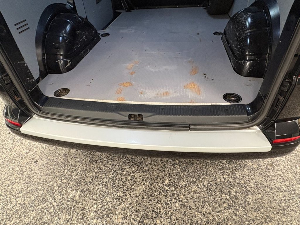 Used Volkswagen Transporter 2021 for sale - 77703829: Photo 40