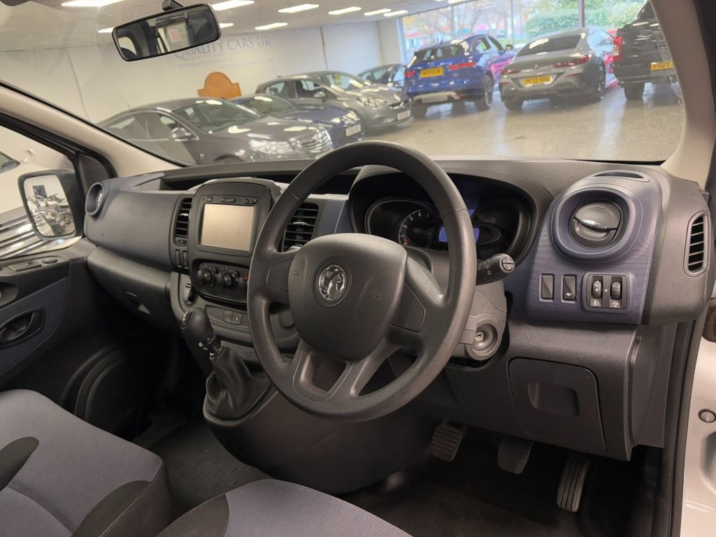 Used Vauxhall Vivaro 2018 for sale - 76439090: Photo 2