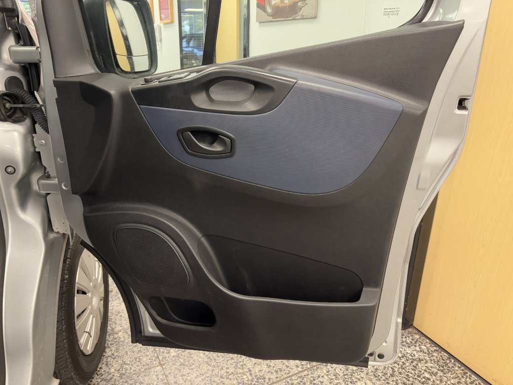 Used Vauxhall Vivaro 2018 for sale - 76439090: Photo 29