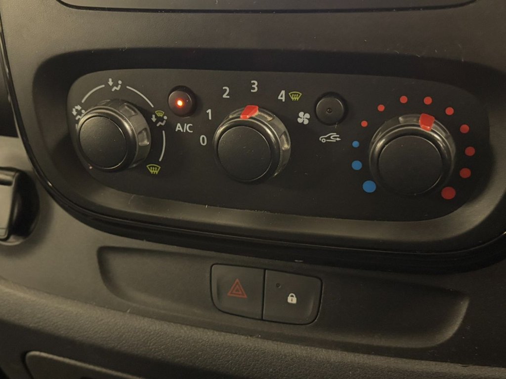 Used Vauxhall Vivaro 2018 for sale - 76439090: Photo 37