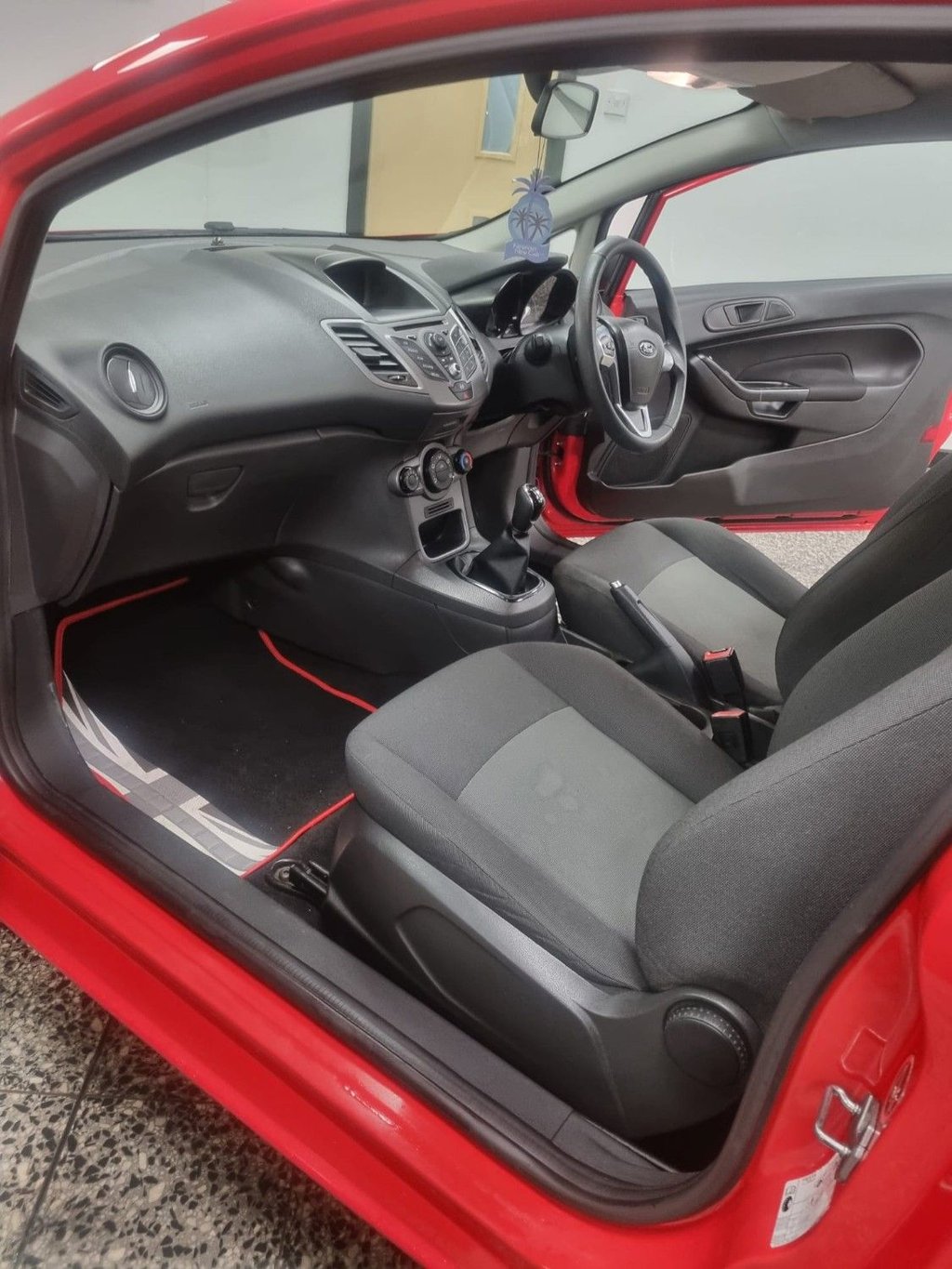 Used Ford Fiesta 2013 for sale - 76962632: Photo 11