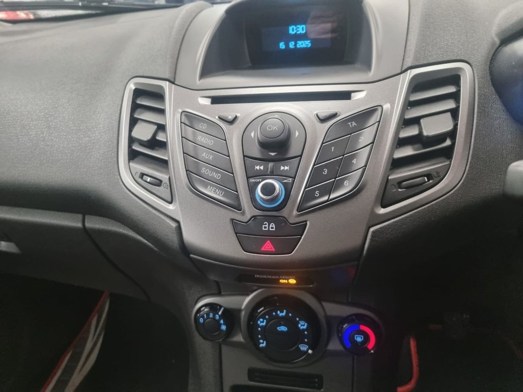 Used Ford Fiesta 2013 for sale - 76962632: Photo 6