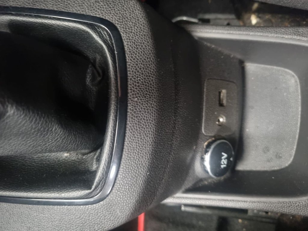 Used Ford Fiesta 2013 for sale - 76962632: Photo 7