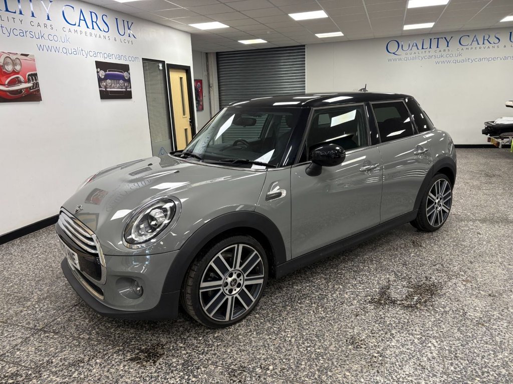 Used MINI Hatch 2020 for sale - 76841295: Photo 1
