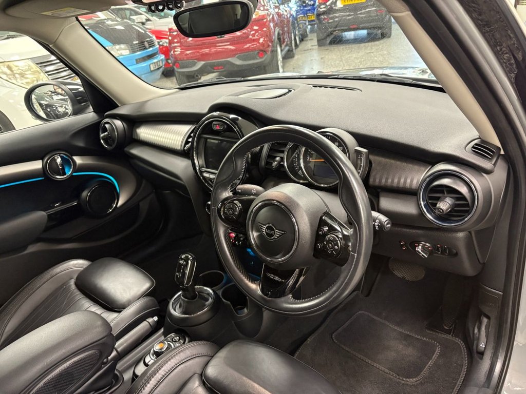 Used MINI Hatch 2020 for sale - 76841295: Photo 2